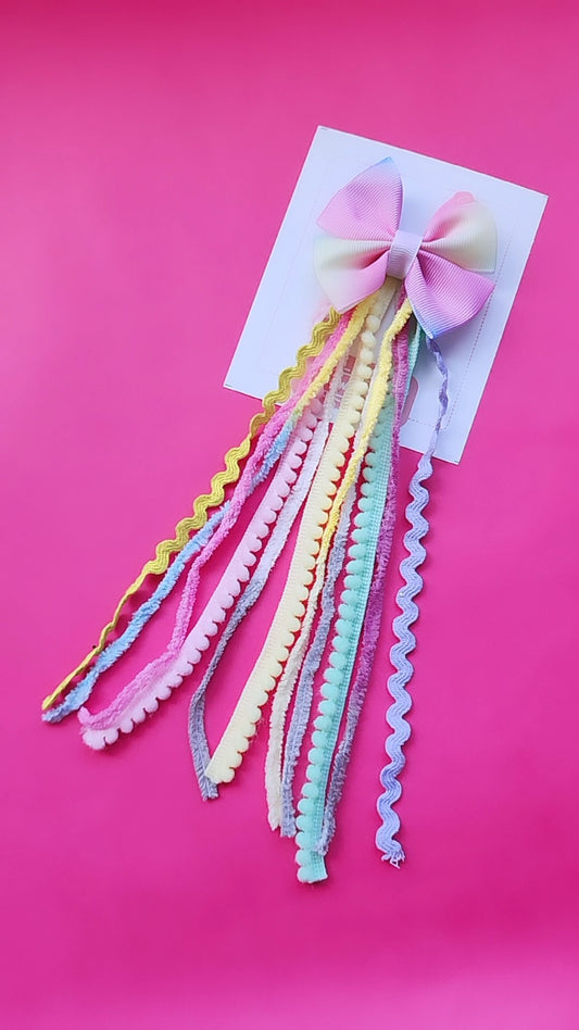 Unicorn Long Lacey bow clip
